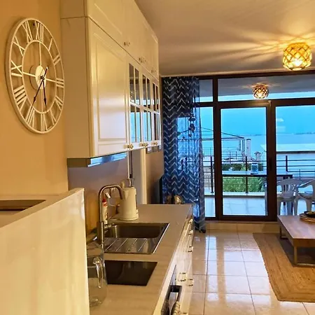 Апартамент Dolce Vita Exclusive With Sea View Свети Влас